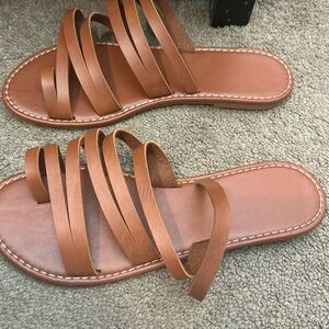 Women’s sandal size 9.5 Rust color NWT